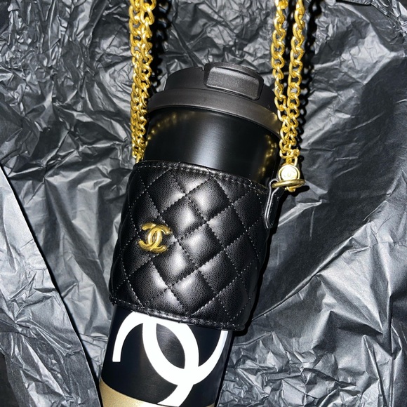 Chanel GWP Novelty Black, with quilted vegan leather.Crossbody carrying case. - Picture 1 of 4